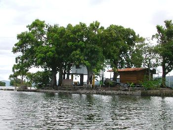 Lake_Nicaragua_boat_ride.jpg